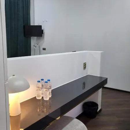 La Maison Des Fleurs Free Parking Апартамент