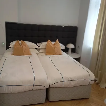 La Maison Des Fleurs Apartamento