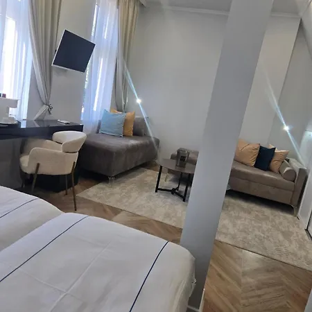 La Maison Des Fleurs Free Parking Пазарджик