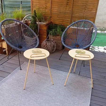 La Maison Des Fleurs Free Parking Pazardzsik