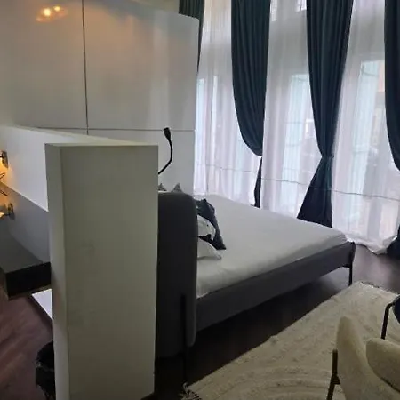 La Maison Des Fleurs Free Parking Apartman