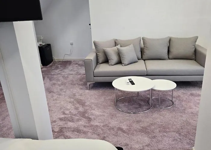 La Maison Des Fleurs Free Parking Appartement Pazardzhik